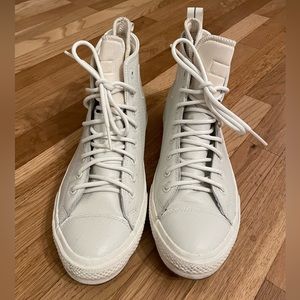 Men’s converse all star Chuck Taylor’s with lunarlon size 9.5